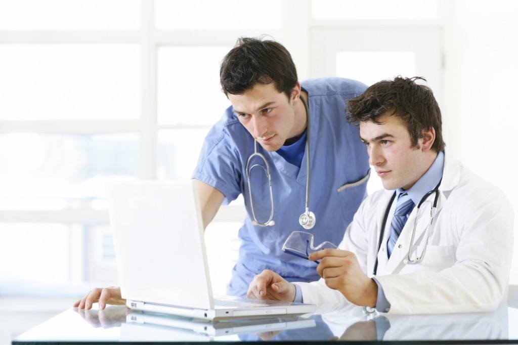 E-learning in the Healthcare Industry - eFront Blog thumbnail